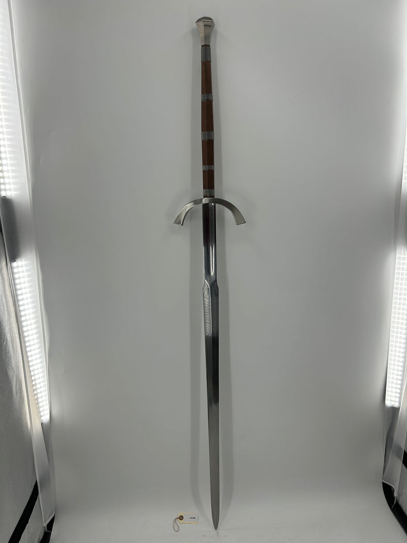 Battle-Ready Zweihander – Oakeshott Type XVIIIe Great War Sword