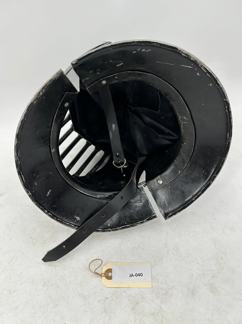 Close Helmet with Barred Grill Visor – 16 Gauge Steel