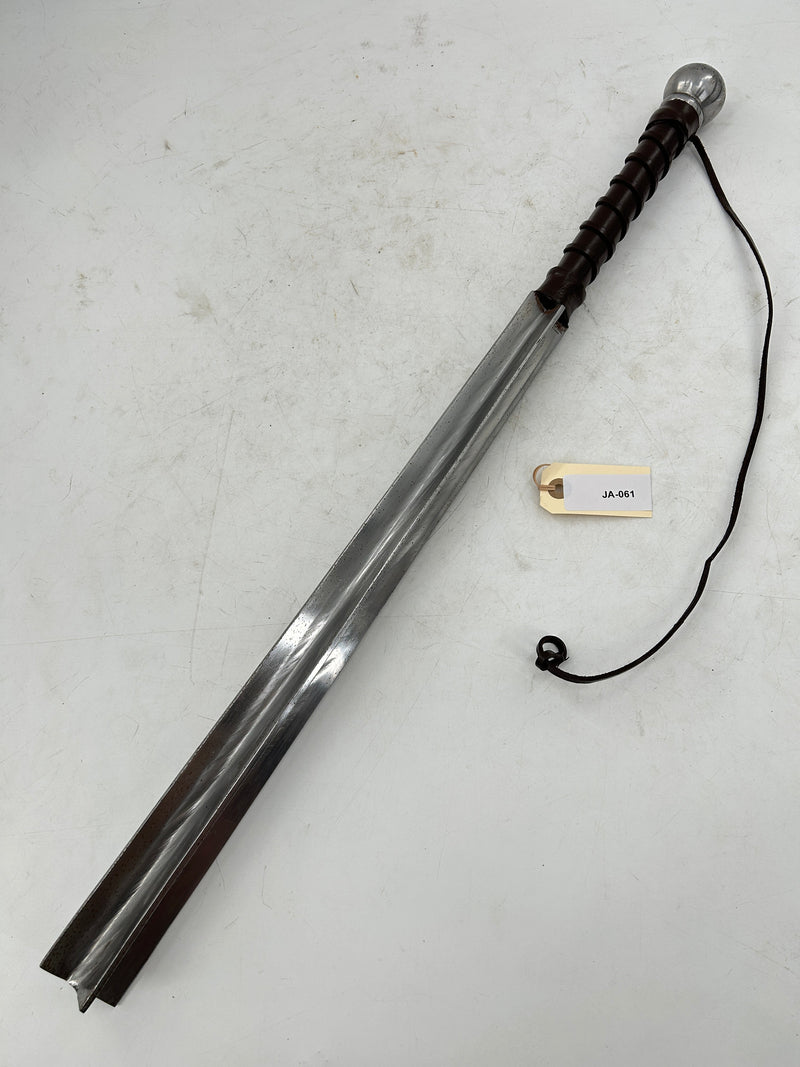 Windlass Steelcrafts Bar Mace – Four-Flanged Carbon Steel with Leather-Wrapped Handle