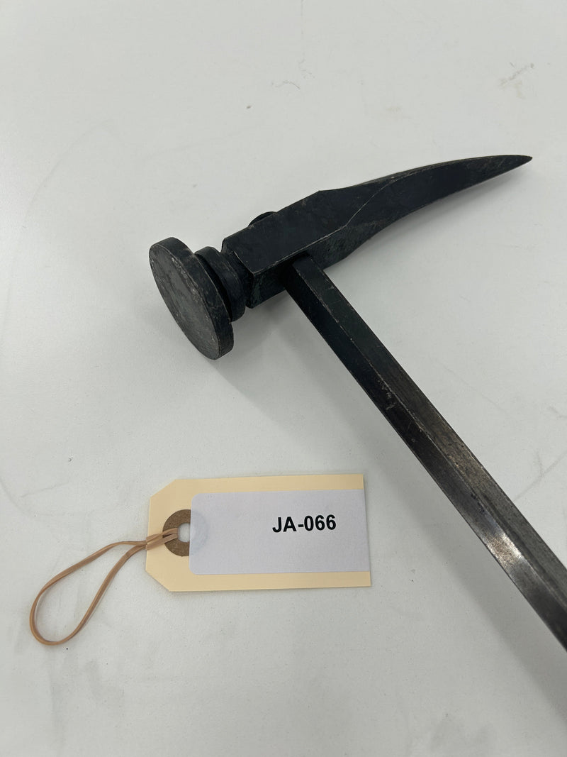 Crows Beak Gothic Steel War Hammer