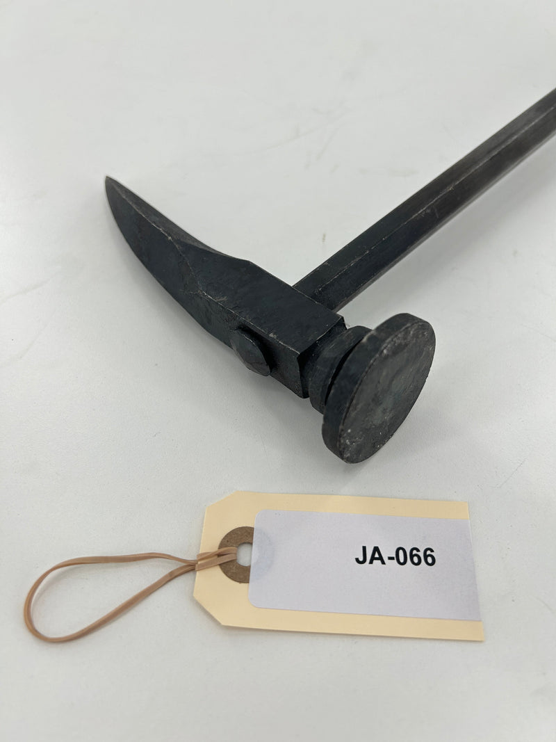 Crows Beak Gothic Steel War Hammer
