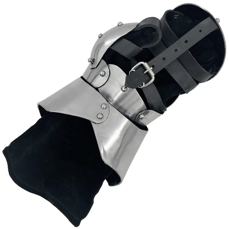 Iron Jaw Clamshell Gauntlets